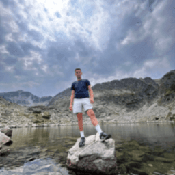 Кристиан  Костадинов 